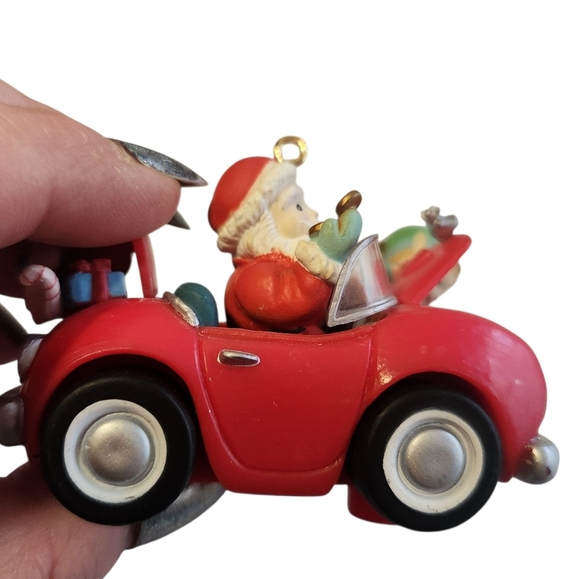 Vintage Enesco Red Christmas Eve-mergency Toy Car Over Light Ornament Santa Elf - Picture 7 of 11